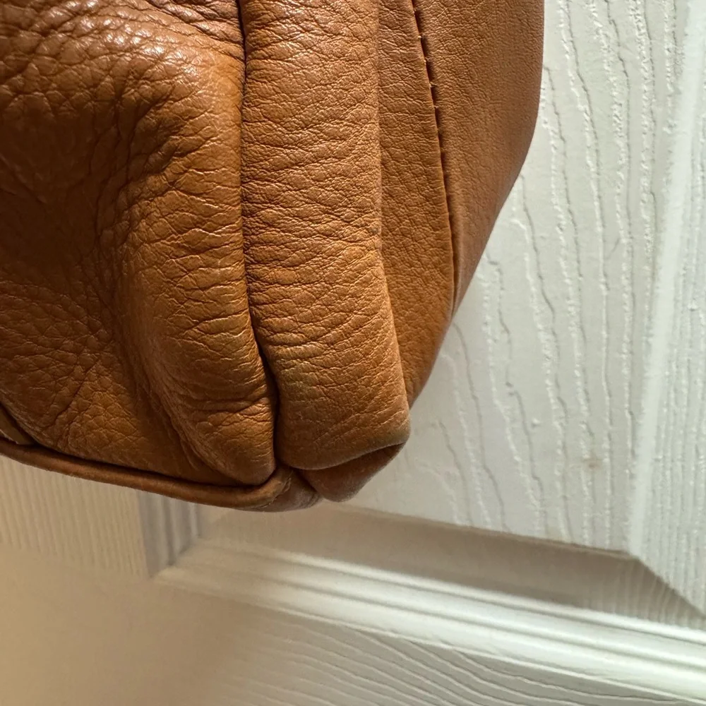 Elegant Radley London Tan Leather Handbag - Picture 4 of 7